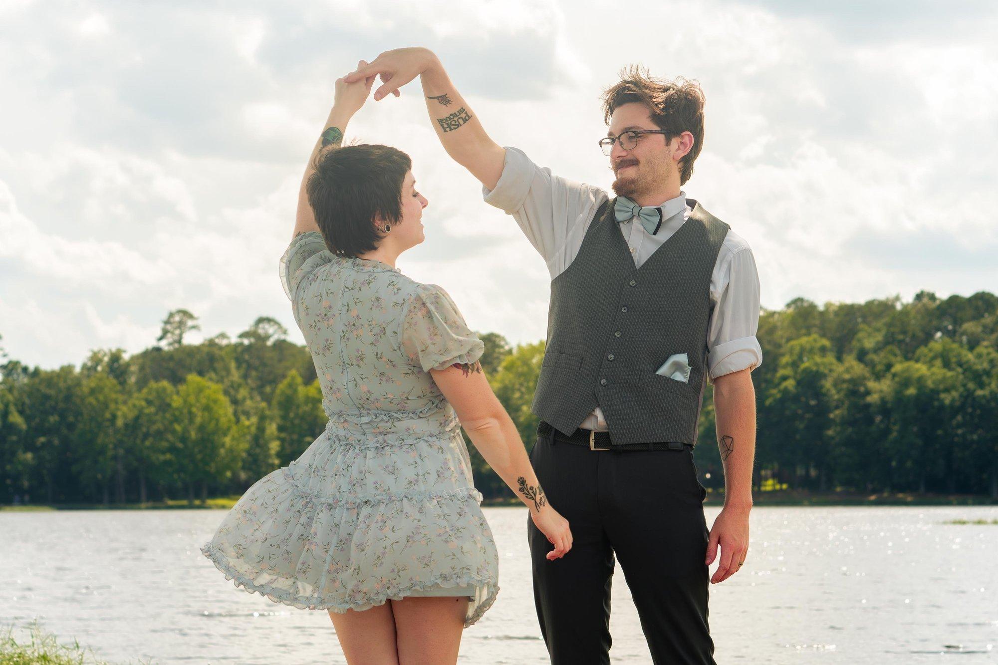 carousel-hero-element image-0