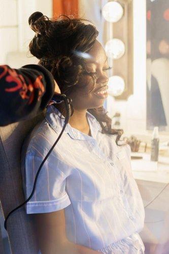 mobile - carousel-hero-element image-3